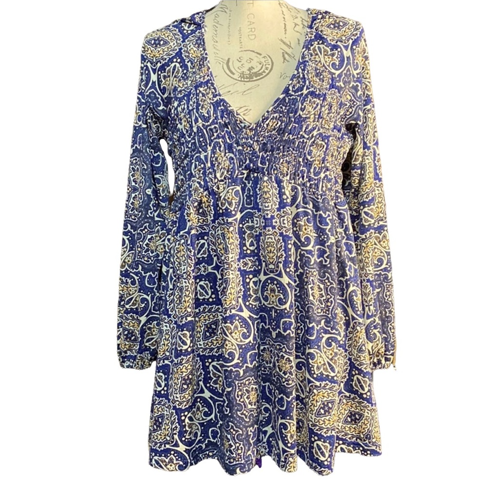 Melloday Dress M mini. Never used. Very cool, comfortable and ease to wear